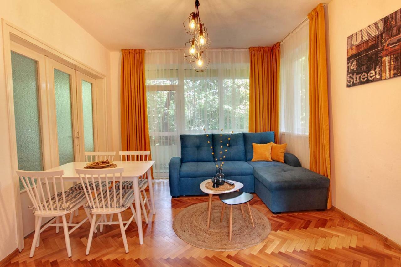 Terrace Home - Three Bedrooms City Center Plovdiv Exteriör bild