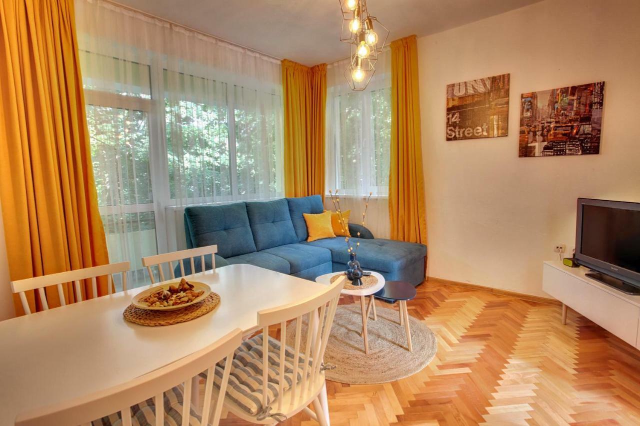 Terrace Home - Three Bedrooms City Center Plovdiv Exteriör bild